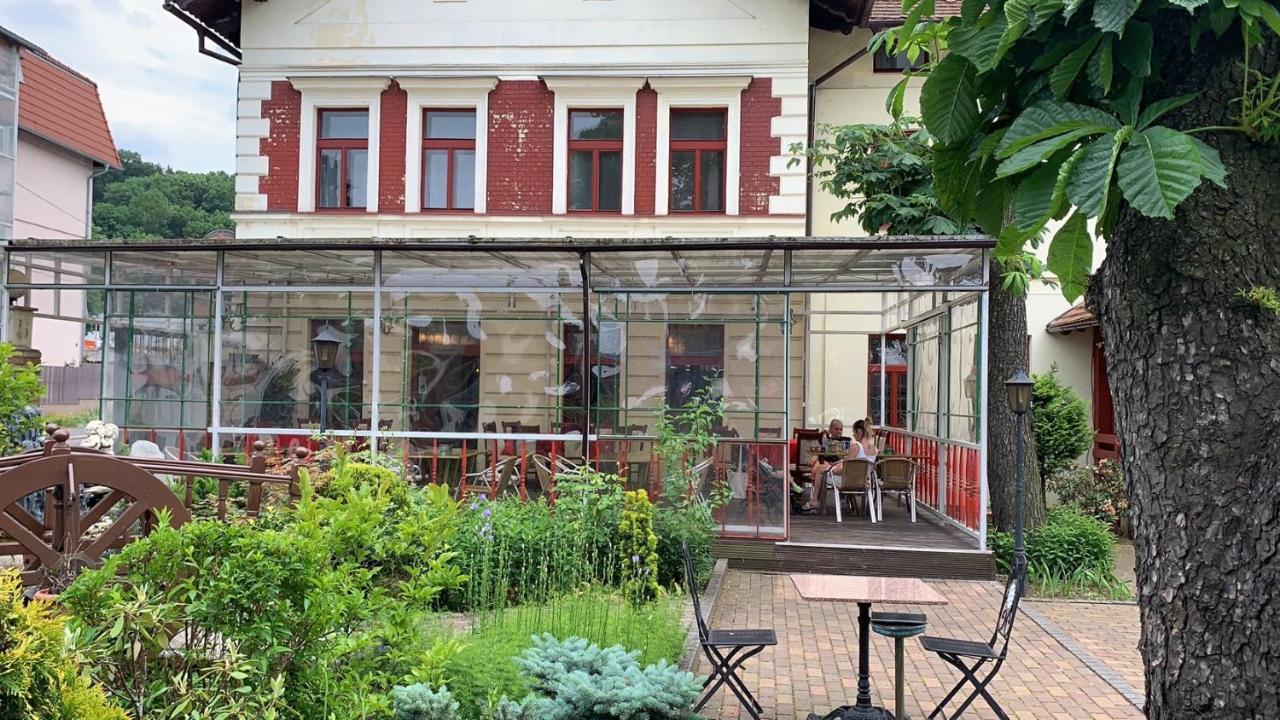 Hotel Branik Prague Exterior photo