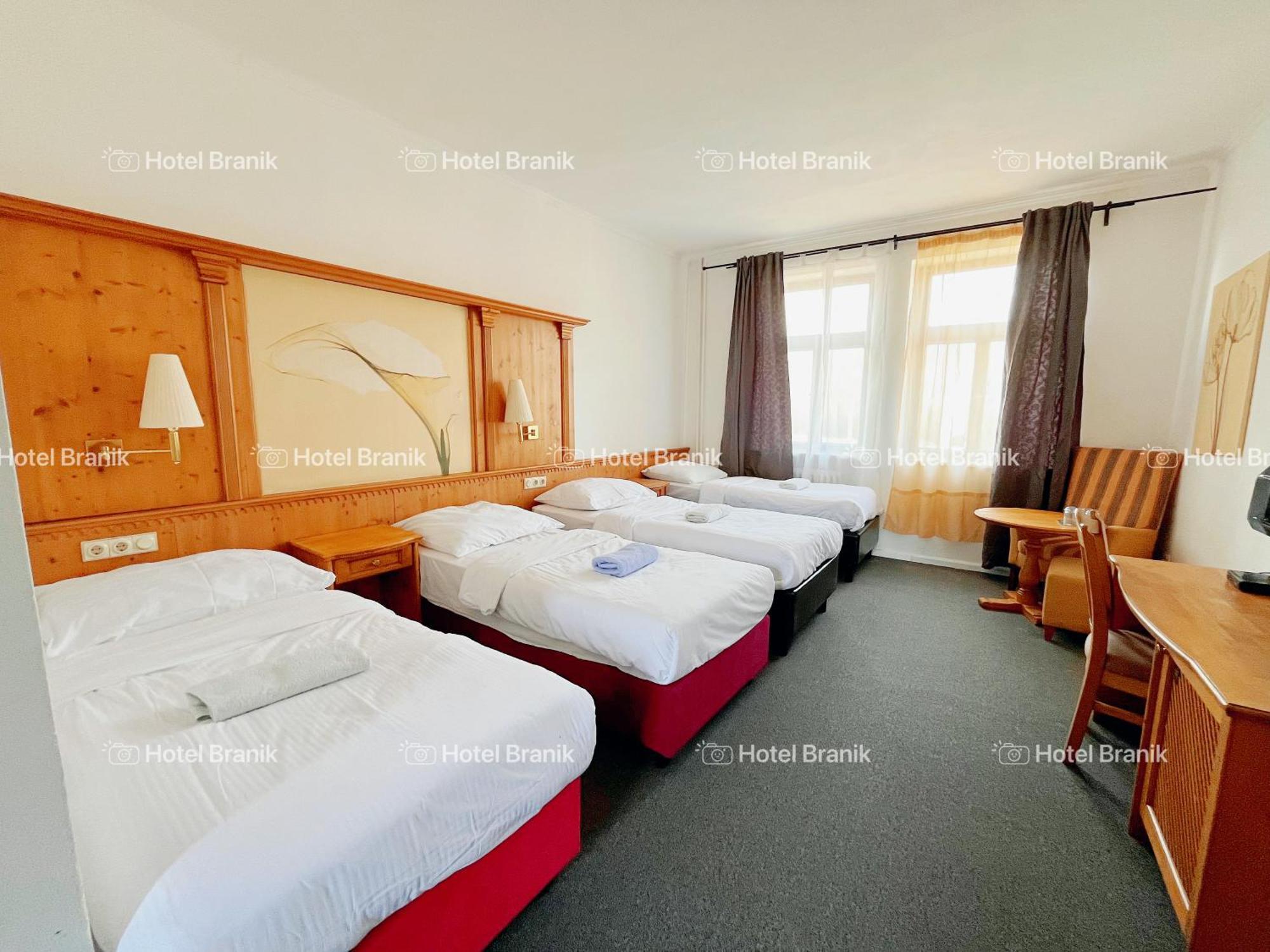 Hotel Branik Prague Exterior photo